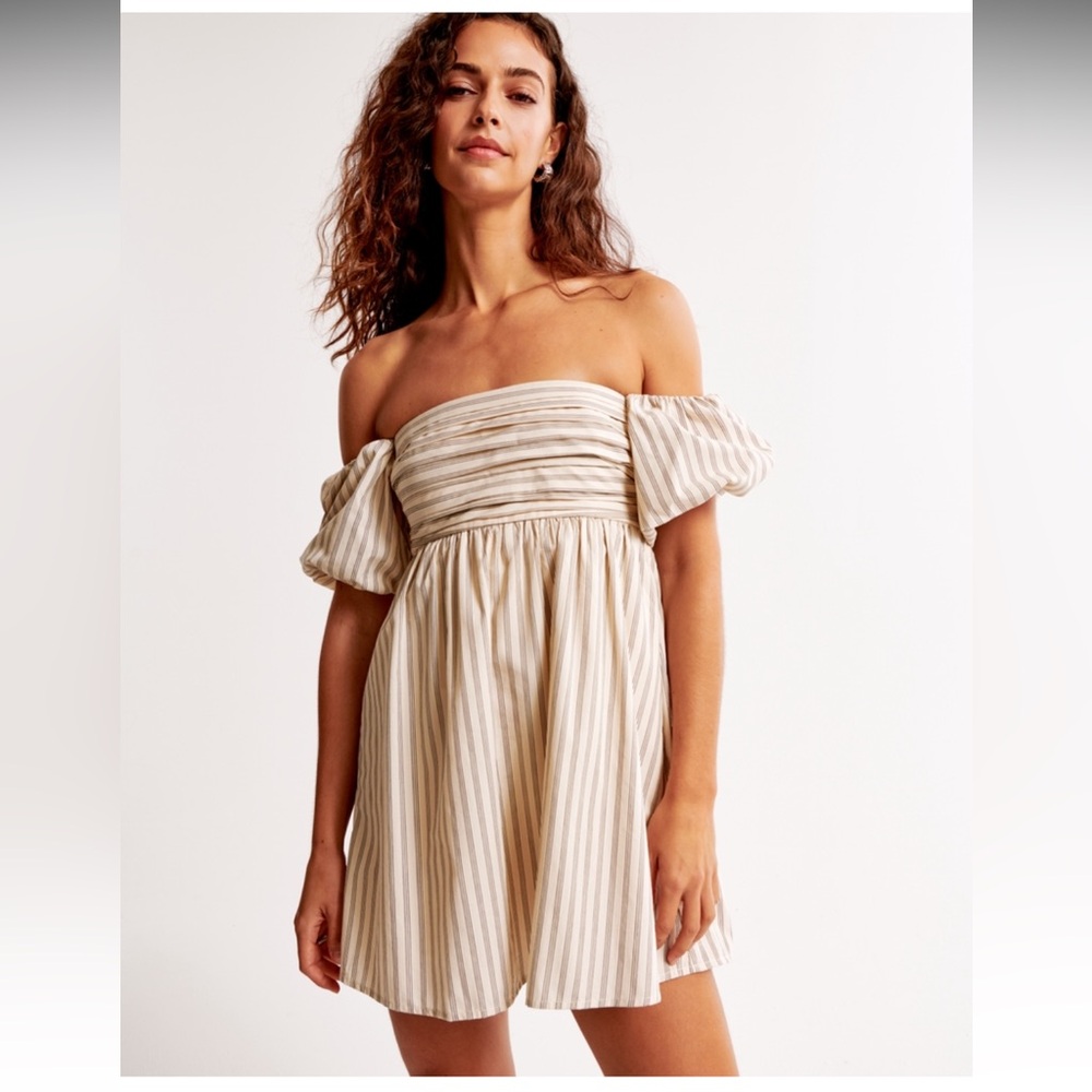 Abercrombie & Fitch Emerson Off-The-Shoulder Skort in Cream Stripe